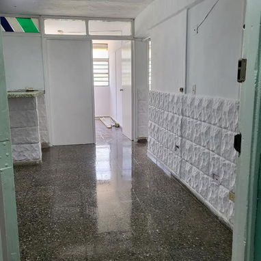 ¡GANGA! Vendo Apartamento Totalmente Remodelado en El Bahía – 2do Piso en 9000 USD - Img 115071038