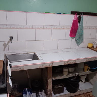 Casa en venta que consta de sala cocina baño un cuarto ,pasillo en la entrada y cuenta con dos tanques de agua elevados. - Img 119576848