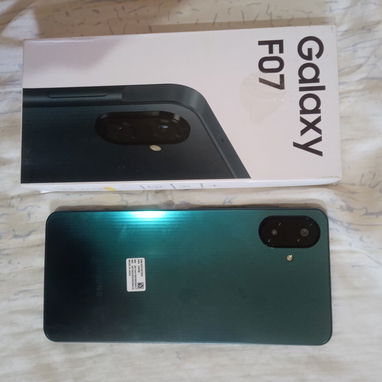 Venta de móvil Samsung f07 - 2/7