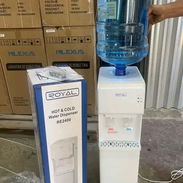 📢 Dispensador de agua fría y caliente (ROYAL) con botellón de 20Lt incluido. Importados - Img 57216718