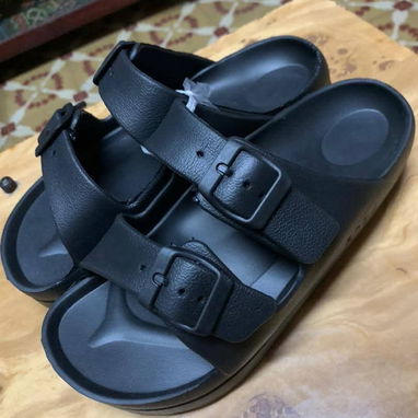 Sandalias prácticas engomadas - 2/6