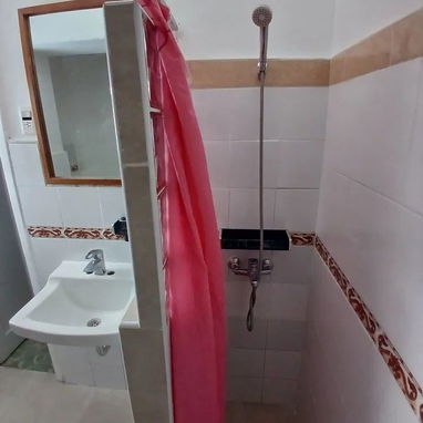 Venta o permuta de amplio Apartamento  en Zapata y A – 2 cuartos con baño privado cada uno - Img 123008987