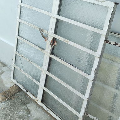 Ventana de hierro 1x1m - Img 122782936