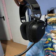 Se vende Auriculares premium para juegos HS80 RGB WIRELESS con audio espacial, color carbón - Img 55483313