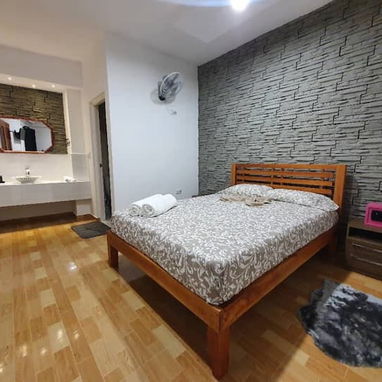 Encantador apartamento de 1 dormitorio disponible en Trinidad, Cuba. - Img 125982481