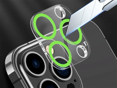 Vendo mica de protección para cámaras traseras de iPhone con bordes fluorescente! - Img 56680978