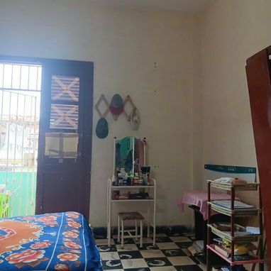 🏠✨ *VENTA EN BARRIO JESÚS MARÍA. HABANA VIEJA* ✨🏠 - 2/10