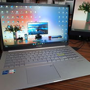 Laptop Asus VivoBook 11na generación i5 1135g7, 8gb de RAM, 500 SSD NVMe. - Img 57544036