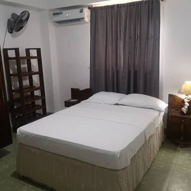 Rento hermoso apartamento en el vedado todas las condiciones - Img 122542795