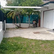 Venta de Casa independiente perfecto estado patio amplio por 87y5ta6 150mil 53582376 - Img 55443142