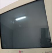 Monitor y teclado - Img 45678164