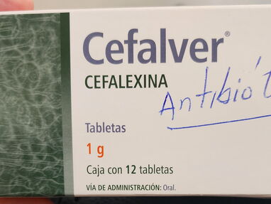 Cefalexina, vitaminas inyectables, azitromicina, miconazol, tabletas antigripales, - Img main-image