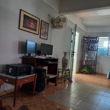 Vendo casa  4km de varadero en el central  humberto alvaresz - 8/10