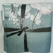 💜Sobrecama reversible Hipoalergénico, transpirable y suave Full/Queen Medida:215cm x 218cm Precio: 16usd - Img 58160267