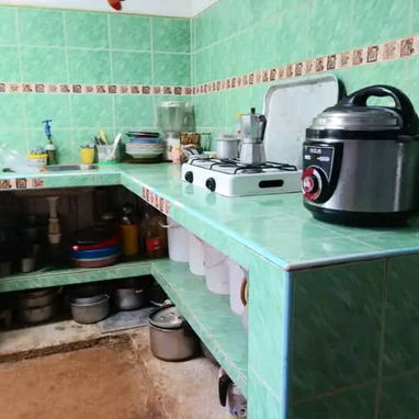 Casa con finquita y árboles frutales - Img 125469900