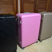 Vendo maletas Primark, tamaño equipaje - 156cm lineales - Img 56946528