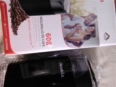 Molino de granos de café eléctrico nuevo. Doméstico. - Img main-image-43639985