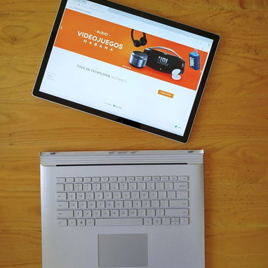 Laptop Microsoft Surface Book 2 i7 16GB 512GB SSD 2 en 1 táctil en La Habana - Img 120335767