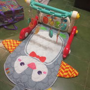 Gimnasio con caminadora para bebe - Img 56573138