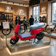 Bicimoto eléctrica VEDCA el mejor modelo de su clase autonomía de 60 a 80 km colores rojo, azul y negro en 1250usd - Img 55771692