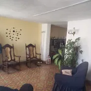 🏠 ¡SE VENDE CASA DE 2 PLANTAS EN EXCELENTE UBICACIÓN! 🏠 - Img 57618845