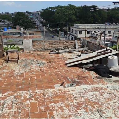 Casa en 10 de Octubre biplanta 3 cuartos placa libre 12 000 USD - Img 117676994