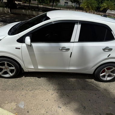 Vendo o negocio kia picanto del 2017 hecho 2020 - Img 104183174