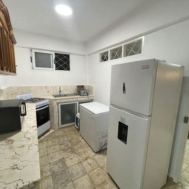 CASA EN GUANABO SIBARIMAR para 10 personas,piscina,plantas,garaje amplio,billar,3 cuartos,4 baños,internet 24/h,splic,et - Img 115630399