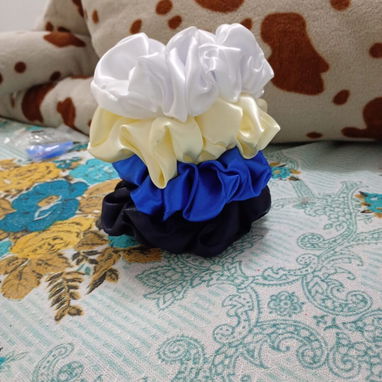 Scrunchies - Img 114353606