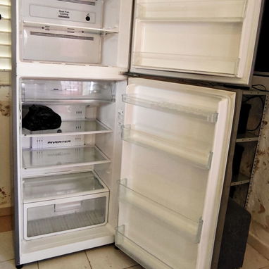 Refrigerador roto, Hitachi, 120 USD - Img 124610866
