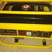 Planta Electrica de 5000W 4Tiempos Lista para gas o Gasolina solo 15 dias de uso - Img 57663404