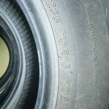 Gomas 235/70R16 - 2/3