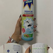 Insecticida en spray, 600 ml, elimina todo tipo de insectos voladores como moscas, mosquitos, avispas, chinches, etc. - Img 53705455