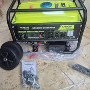 Planta de 3500 w 110 y 220 se le puede hacer la adaptación para el gas enciende por llave 🔑 y por yoyó . - Img 57989996