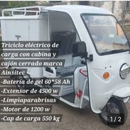 Triciclo eléctrico de carga con cabina y cajón cerrado original importado - Img 55807535