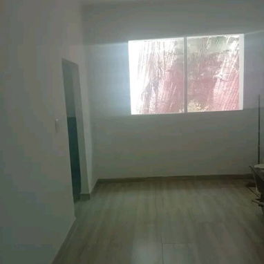 APARTAMENTO INTERIOR CON GRAN ESPACIO Y PLACA LIBRE  EN EL MUNICIPIO DE PLAYA CERCA DE  9na y  70  A UNOS PASOS DE MOTE - 4/10