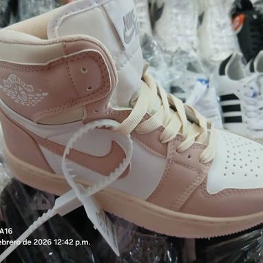 52849429 Tenis Blazer ...32 o equiv Tenis Zamba . 30 o equiv Tenis de Niño ...30 o equiv Tenis Pumas Originales ...40 u - Img 123196846