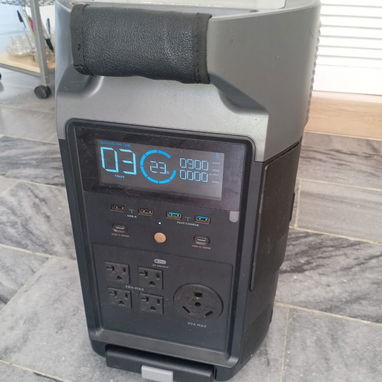 Ecoflow deltapro 3600w, pico 7200w con 3 paneles solares de 530w. Cables y bases listo p instalar.Contactar por WhatsApp - 2/4