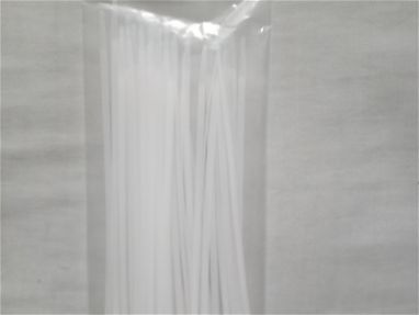 Paquete de 50 bridas blancas. Miden 3,6x200 mm - Img main-image