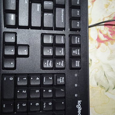 Teclado Logitech nuevecito casi - 2/3