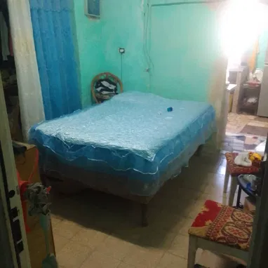Casa de 2 plantas de 3 cuartos y un pequeño garaje cerca de la ceguera - Img 124809504