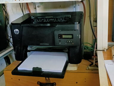 Vendo impresora HP impecable con tonel New LaserJet con Yassel al 58075760 - Img main-image