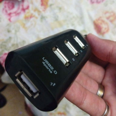 10.	Adaptador-extensor de USB - 2/3