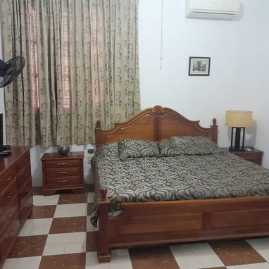 IG Apartamento de renta por noche y tiempo indefinido en el Vedado 3 habitaciones y paneles. Alquiler por tiempo VED-002 - 3/9