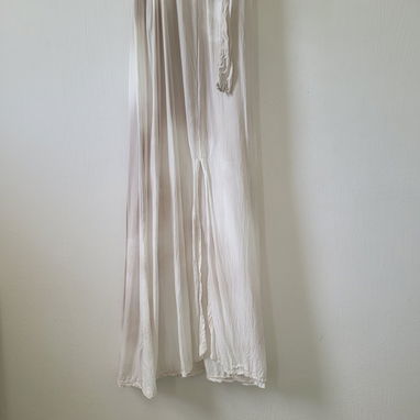VESTIDO LARGO BEIGE BETEADO - 2/3