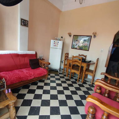 Apartamento frente calle en el vedado - Img 122398846