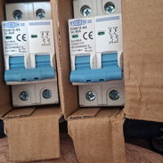 Vendo breaker de 40Amp corriente directa - Img 57533805