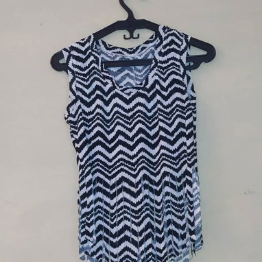 Blusas (Talla S)(De uso, cómo nueva) - Img 107448123