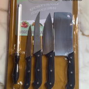 Set de 3 cuchillo, 1 hacha, 1 afilador y tabla - Img 55307399