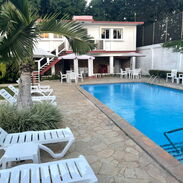 Puro lujo y confort! Casa de alquiler con piscina+8 habitaciones+bar+discoteca y MÁS - Img 45530044